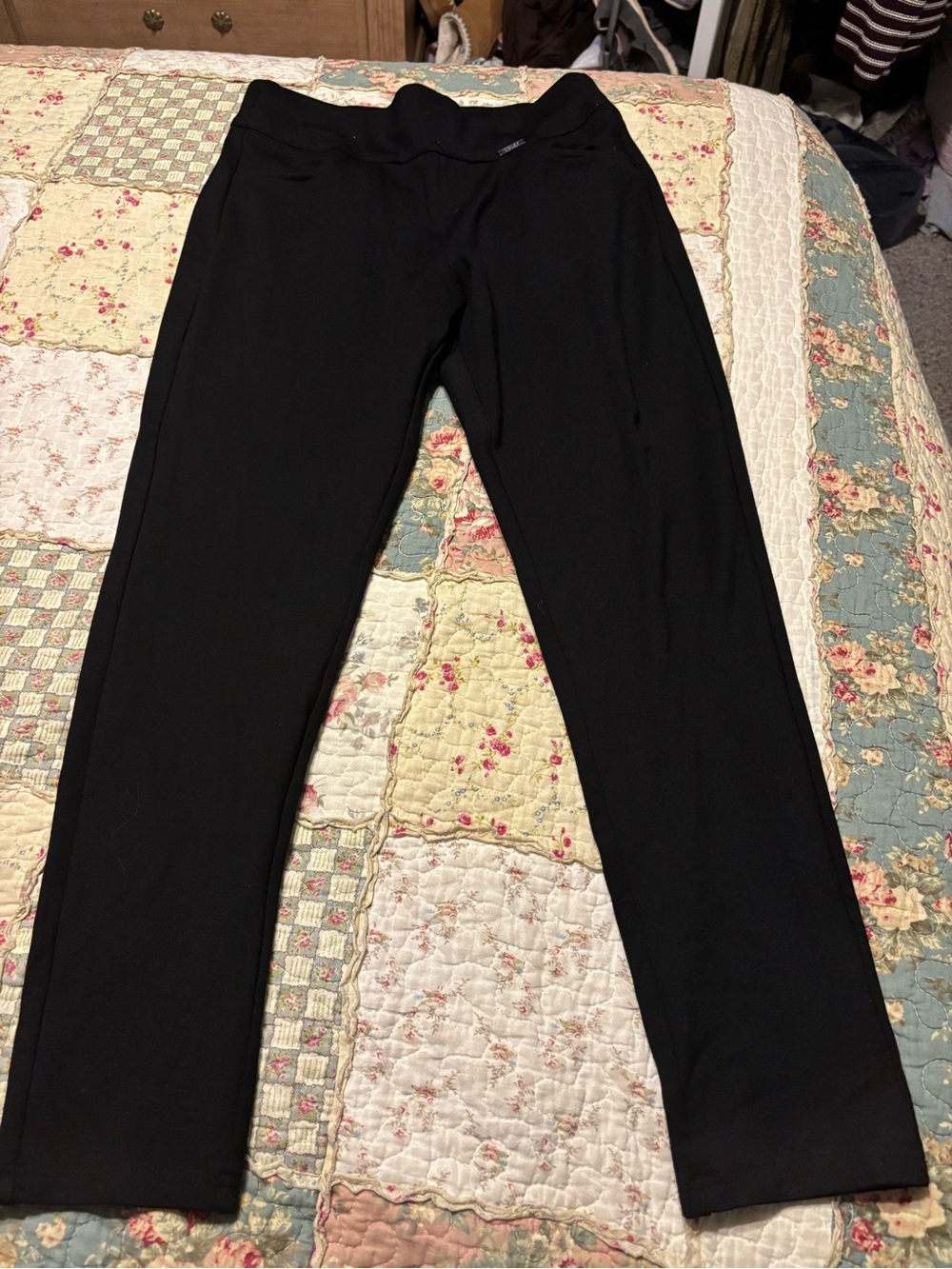Women’s Black Casual Pull On Pants size 8